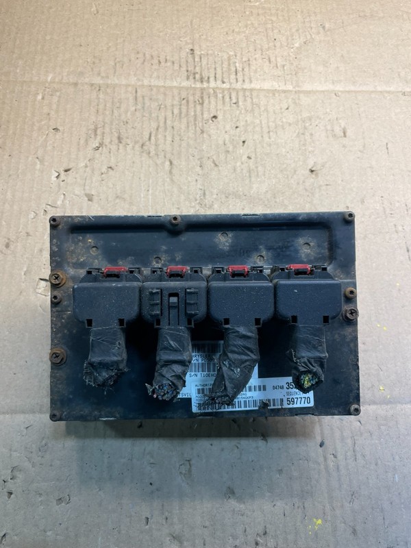 2005 Chrysler Pacifica Engine Control ECM U2139 DG