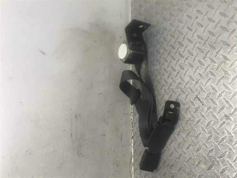 2009 CHEVROLET SILVERADO 1500 CENTER REAR RETRACTOR EXTRA CAB OEM