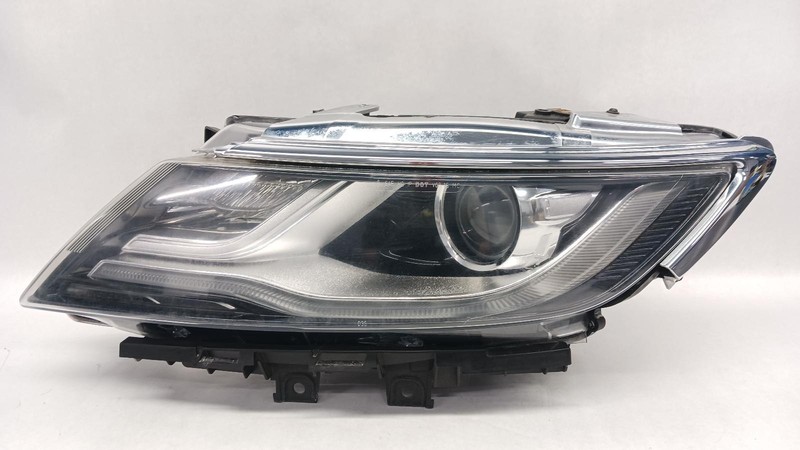 15-'18 LINCOLN MKC Left driver headlight HID OEM Grade B