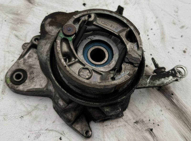 2003 HONDA CHF50 CHF 50 REAR BRAKE HUB TRANSMISSION CASE METROPOLITAN