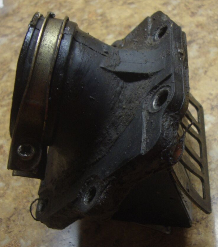 1996 Polaris Sportsman 400 4x4 ATV W968040 Engine Cylinder Head Boot Reed Valve
