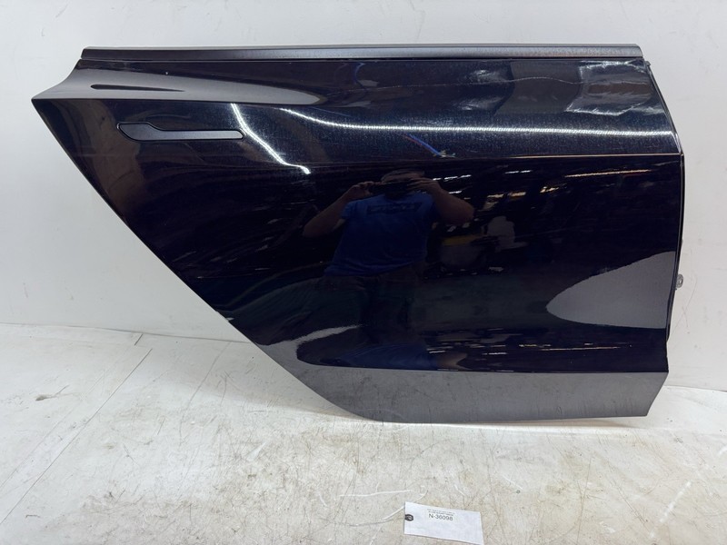 2024 2025 TESLA MODEL 3 RIGHT REAR DOOR SHELL Black OEM N-36098