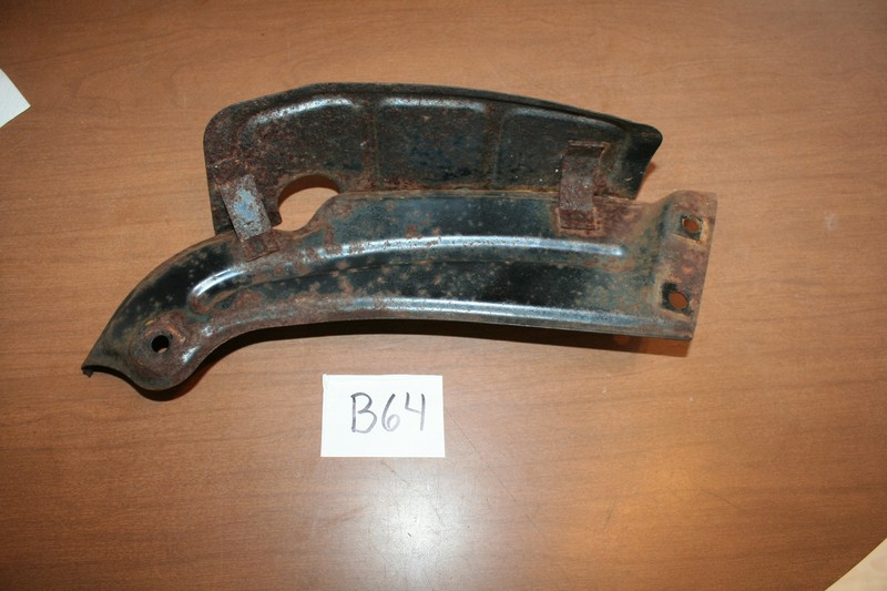 1986 Honda TRX 125 Front Fender Support Brace Right OEM 86 A