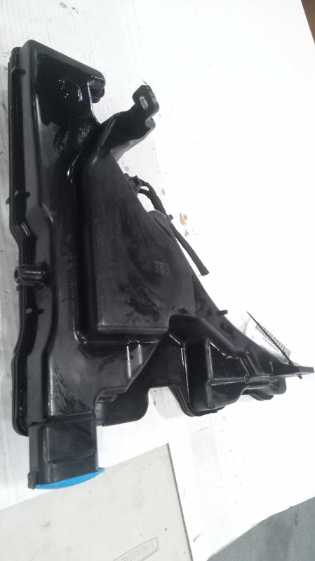2021 Audi A4 Washer Fluid Reservoir OEM 2.0L White 34000 Miles 1K5955651
