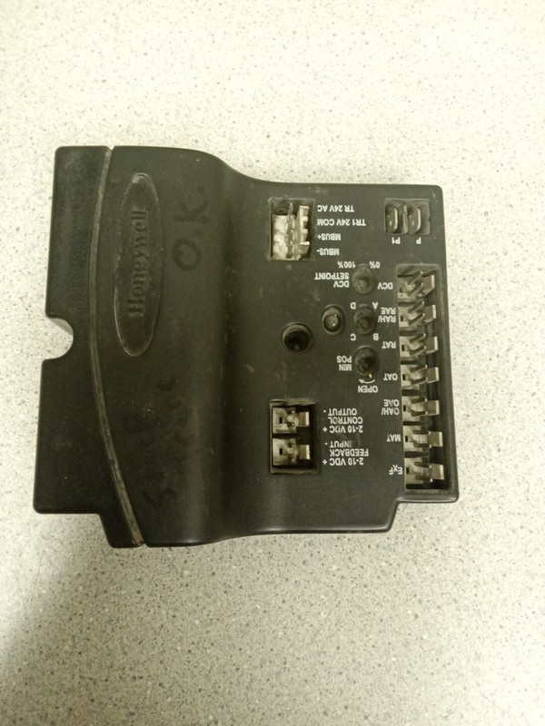 Honeywell W7340A1004 24V Communicating Economizer Temp Damper Control Module