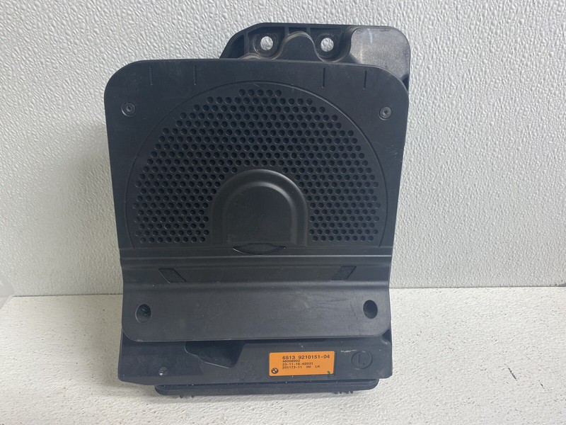 BMW Left Side Floor Subwoofer Speaker Audio Sound 6513 9210151-04 Oem