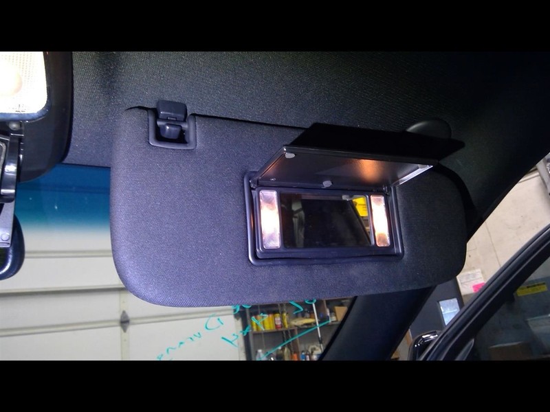 Passenger Right Sun Visor With Illumination Fits 11-23 DURANGO 1666366