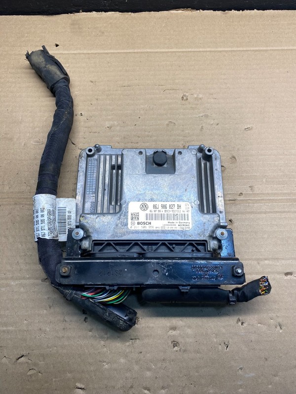 2012 Volkswagen Tiguan 2.0L TurboEngine Computer Ecu Pcm Ecm Pcu Oem AD9460 DG