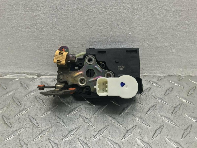 02-09 CHEVROLET TRAILBLAZER RIGHT FRONT DOOR LATCH/LOCK ACTUATOR OEM 16872415