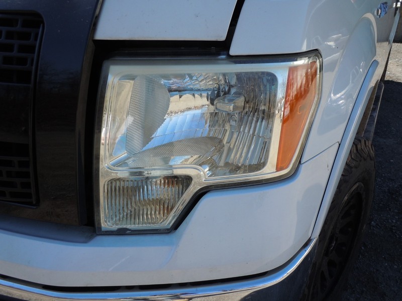 2009-2014 Ford F-150 Halogen Headlight Driver Left Bright Border Trim