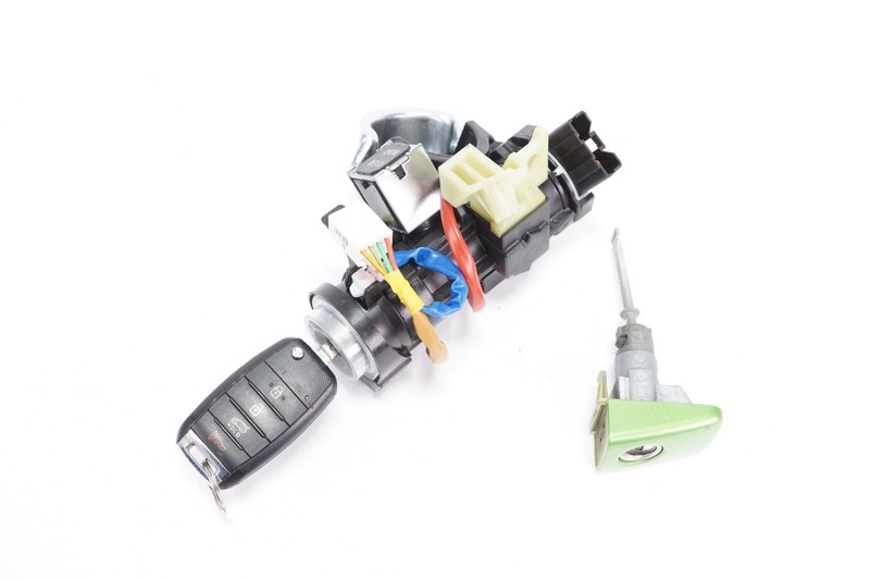 KIA SOUL Ignition Lock Cylinder Key OEM 2017 - 2019