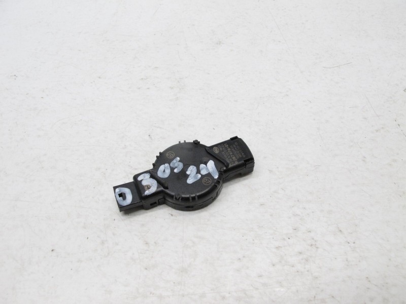 12-18 BMW F30 328i SEDAN WAGON 440i WINDSHIELD RAIN LIGHT SOLAR SENSOR OEM 03052