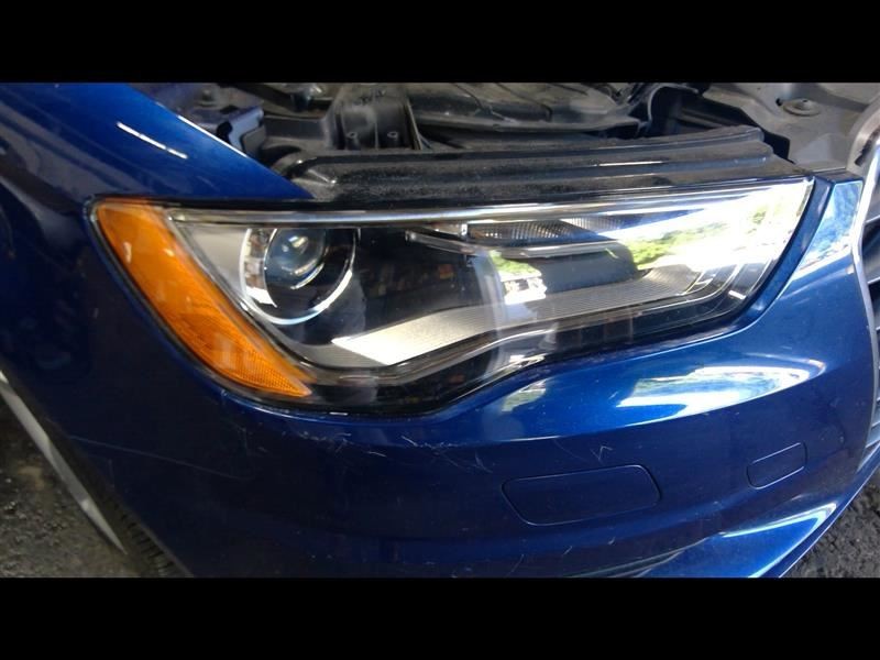 Passenger Headlight Xenon HID Self Adjusting Opt 8Q3 Fits 15-16 AUDI A3 1179951