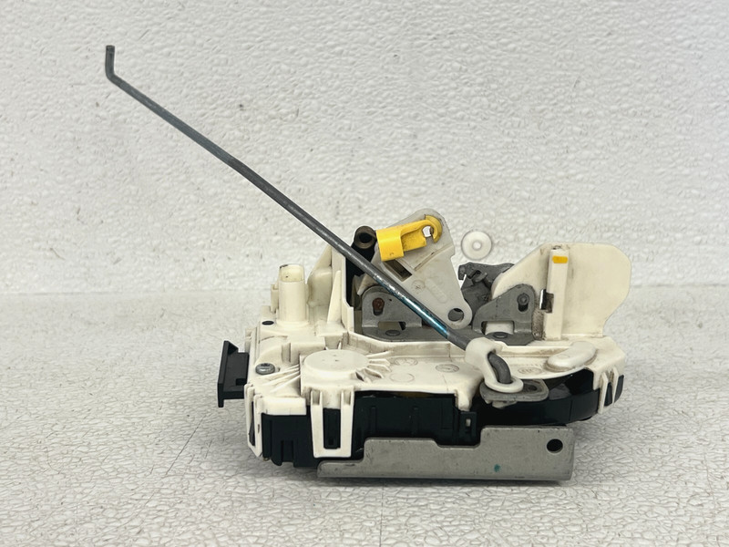 ⭐2011-2018 RAM 1500 REBEL FRONT RIGHT PASS DOOR LOCK LATCH ACTUATOR OEM LOT2584