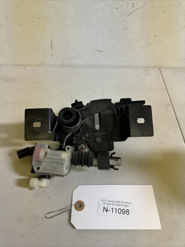 2014 Tesla S Front Bonnet Hood Latch Lock Secondary Release 600757200 11098 B117