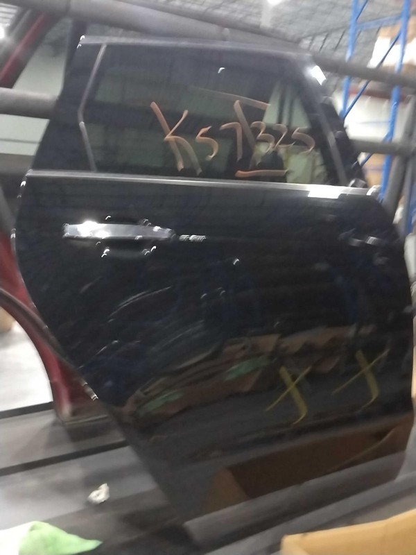 2016 Cadillac SRX Right Rear Door Black OEM Used 576487 152K Miles