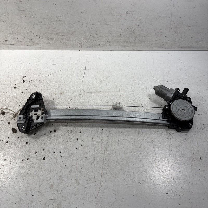 08-12 Honda Accord 4D Right Rear Door Power Window Regulator 72710-TA0-A01 OEM