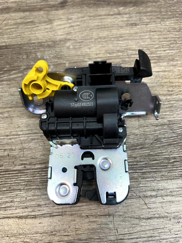 2018-2023 Volkswagen Lock Actuator ASSY OEM Part# 5TA-827-506-D