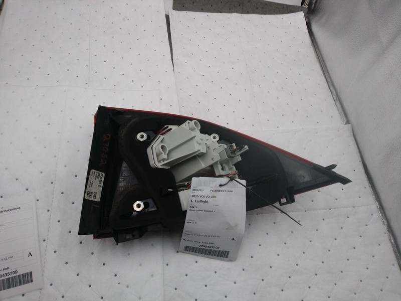 2015 Volvo S60 Left Tail Light Assembly White OEM Used 86513 144K Miles
