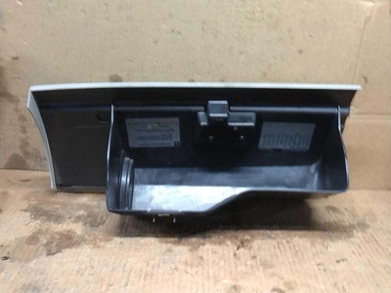 2008 Chevrolet Silverado 1500 Glove Box Red OEM Used 134K Miles NJ25-22645