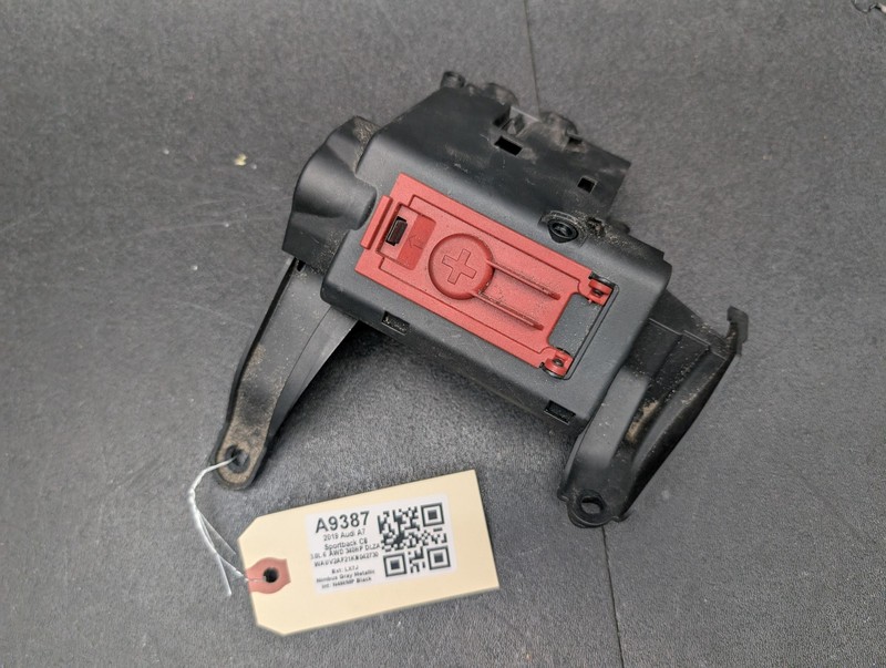 Front Right Lower Fuse Box 2019 Audi A7 4K0941823H 2020 2021 2022 2023 2024