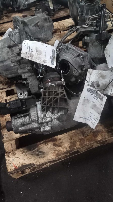 2015 Jeep Renegade Transfer Case Assembly OEM 4WD 112K Miles 68269808AA