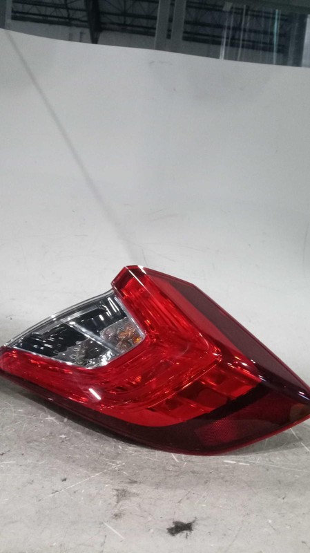 2019 Honda Civic Right Tail Light Assembly Grey OEM Used Scuffs 535084