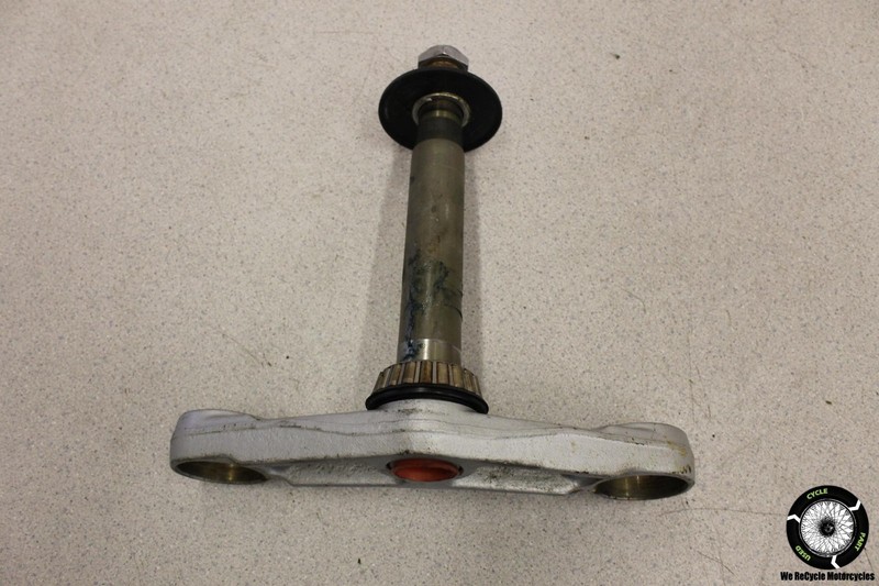 2002 Triumph Sprint St Front Forks Clamp Lower Triple Tree Stem 02