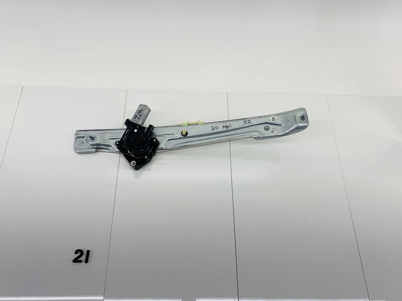 18-24 CHEVROLET EQUINOX REAR RIGHT SIDE DOOR WINDOW REGULATOR & MOTOR OEM