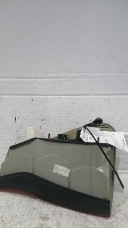 2001 BMW X5 Left Tail Light Assembly OEM 118820 Used 245K Mileage