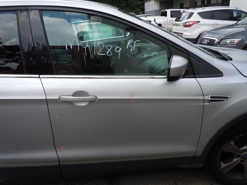 13-19 Ford Escape Front Door Assembly Passenger Right Electric Windows OEM UX