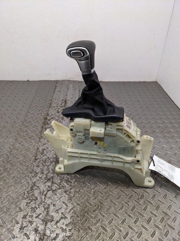 2016-2020 Kia Optima Automatic Transmission Gear Shifter Assembly OEM1194894