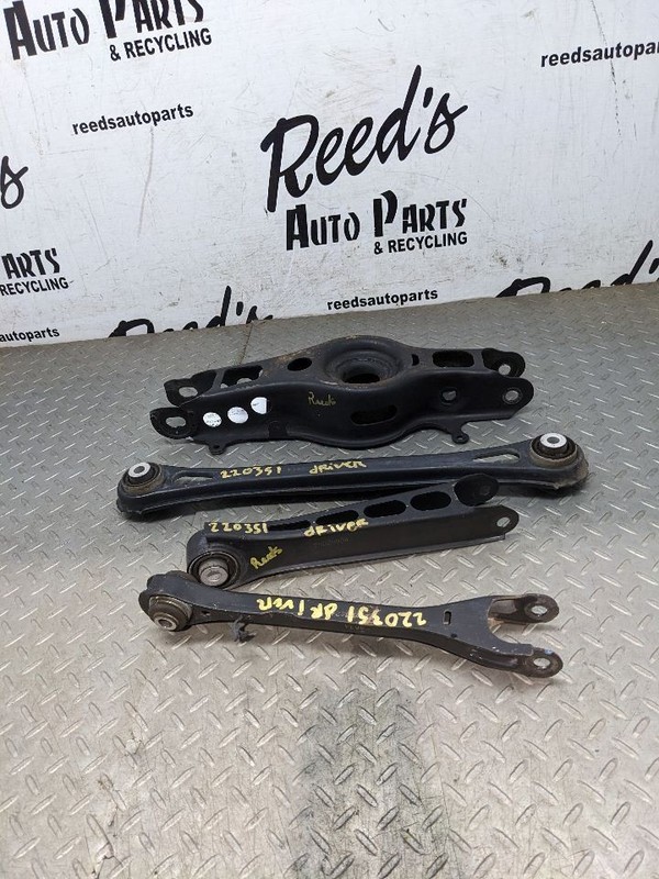 Driver Left Lower Control Arm Rear Control Arm SET OF 4 2014 CTS OEM 1190802
