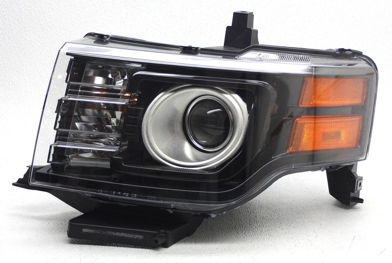 OEM Ford Flex Titanium Left Driver Side HID Headlamp BA8Z-13008-B Tab Missing