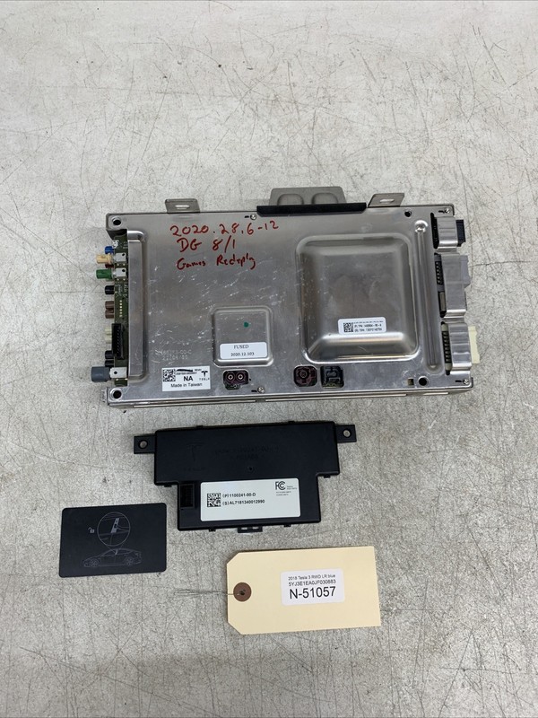 ⚡️18-20 TESLA 3 AWD MCU COMPUTER INTEL1462554-00-K with KEY CARD 51057 U1