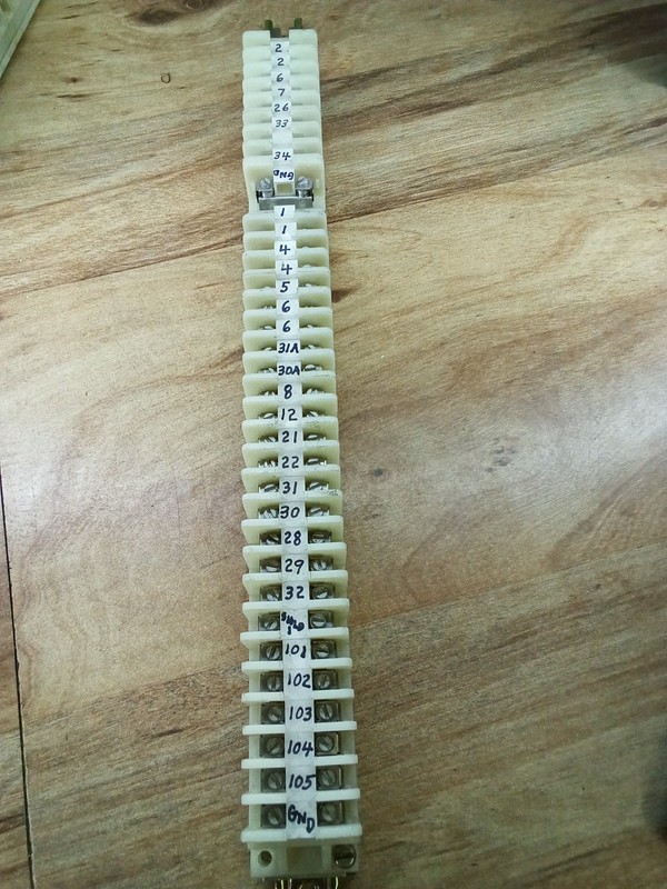 Lot Of 34 Allen Bradley 1492 Style CA Rail Mounted Terminal Blocks