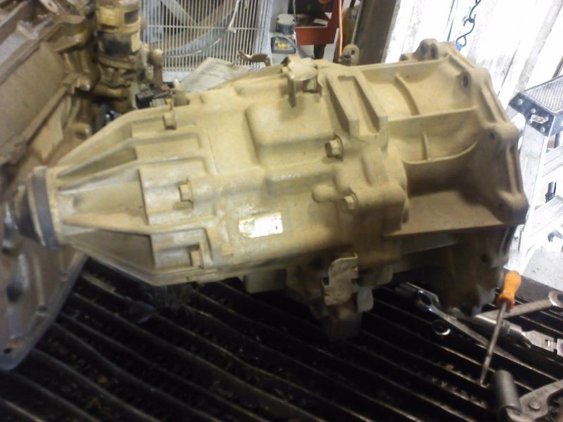 1997-1998 Infiniti QX56 Transmission Transfer Case