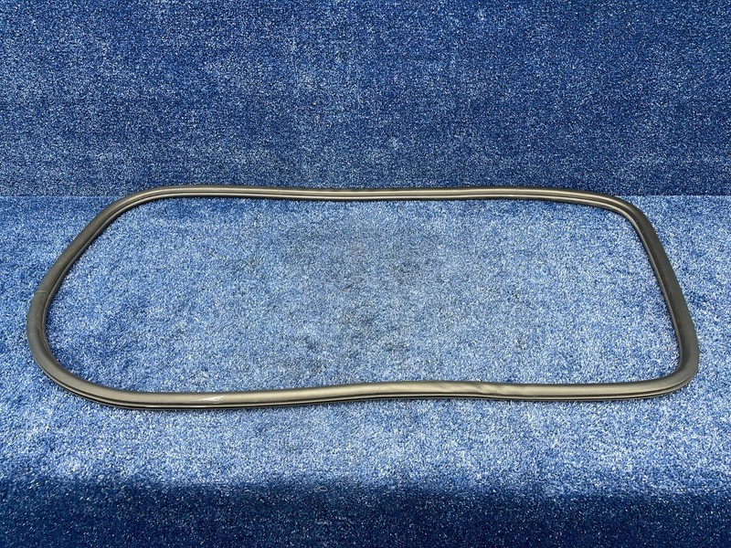 2014–2018 GMC Sierra 1500 Rear Left Driver SIDE DOOR BODY WEATHERSTRIP SEAL OEM