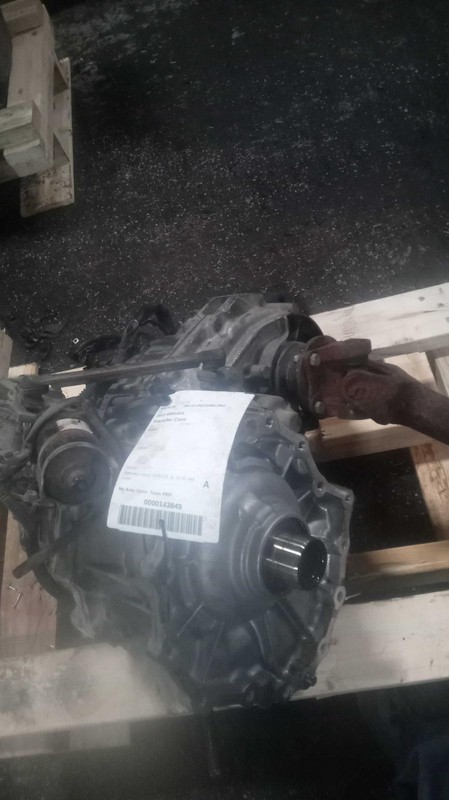 2013 Nissan Armada Transfer Case Assembly OEM 164K Miles Grey 4WD