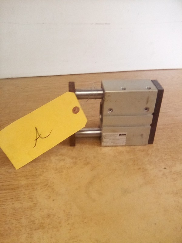 Parker P5T-J040SHSD050 Short Stroke Thruster