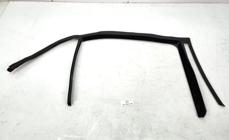 ✅ 10-16 OEM Mercedes W212 E350 E550 E250 Rear Right Passenger Door Window Seal