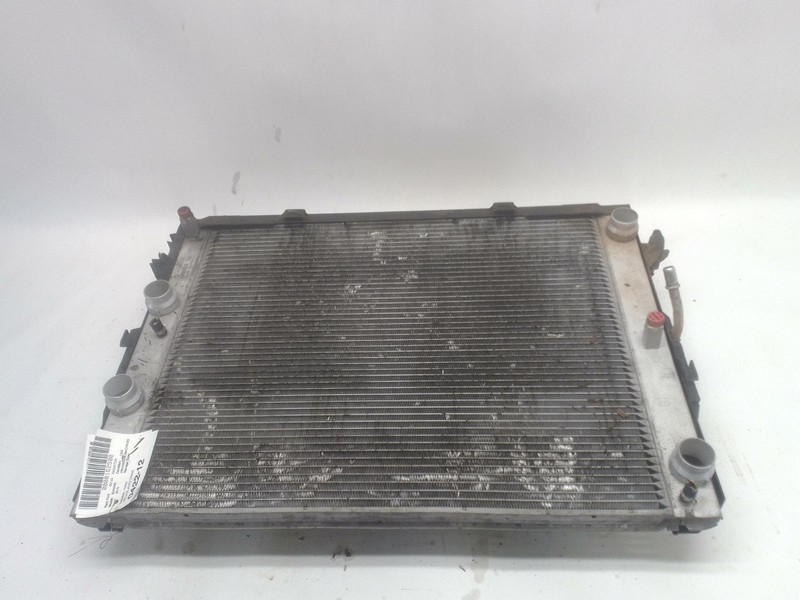 2006-2010 BMW M6 5.0L SMG ENGINE RADIATOR COOLANT COOLING W/ SHROUD OEM