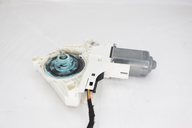 2009-2016 AUDI A4 S4 A5 S5 B8 B8.5 FRONT LEFT DRIVER DOOR POWER WINDOW MOTOR OEM