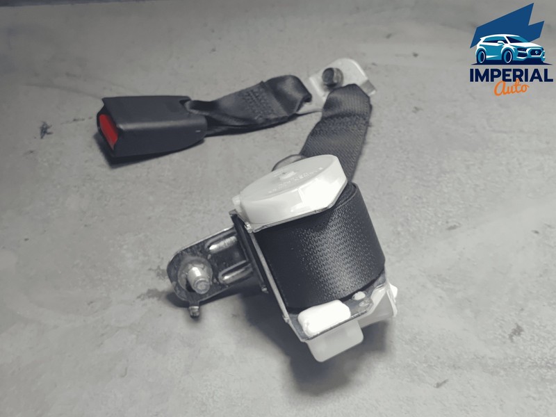 Honda Civic 2017-2021 Rear Driver Side Seatbelt Buckle & Retractor OEM