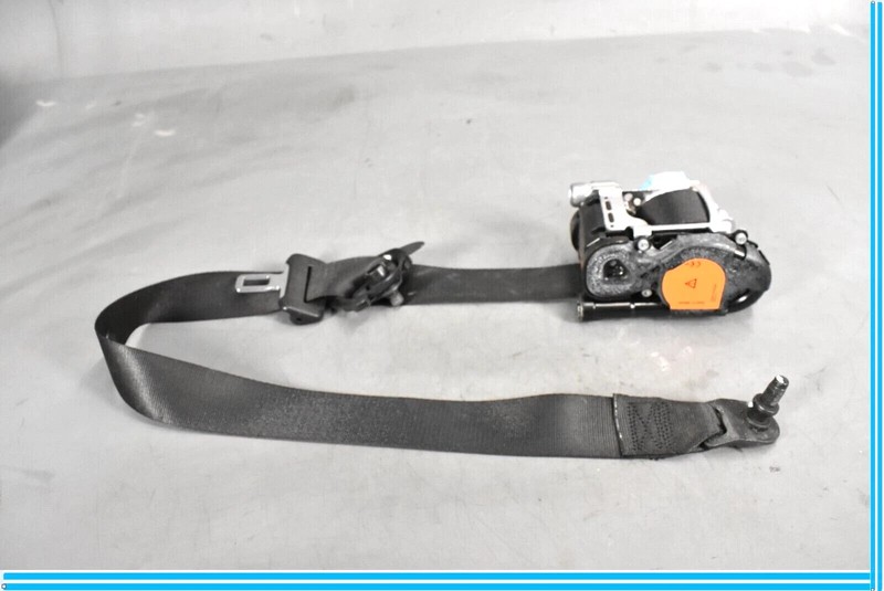 14-20 Mercedes X156 CLA250 Front Right Side Seat Belt Seatbelt Retractor OEM