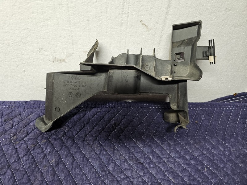 2015 FORD TRANSIT CONNECT FRONT RIGHT HOOD HINGE COVER TRIM BRACKET OEM