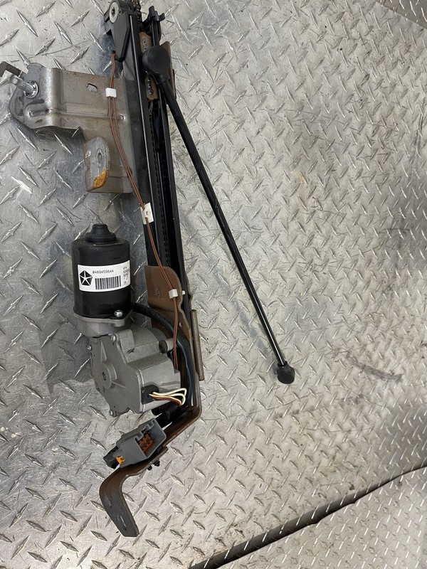 2010-2016 CHRYSLER TOWN COUNTRY Liftgate Lid Pull Down Lift Motor Oem