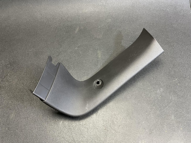 Tailgate Right Upper Trim Panel 2018 Buick Encore 95190793 2013 2014 - 2020
