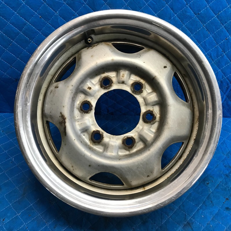 86-92 Nissan Pickup OEM 15x5.5 Steel Wheel 15" Rim 40300-36G00