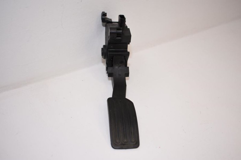 2017 NISSAN SENTRA NISMO 1.6 TURBO GAS PEDAL DRIVE BY WIRE 18002 3RA0A